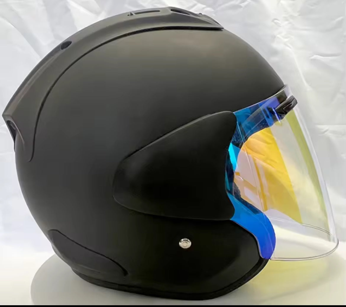 Casque Noir matt avec visière Fumée Bleu VZ-Ram AraiForge®